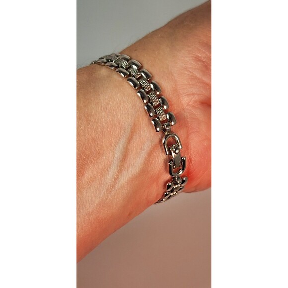 Monet Panther Link Chain Bracelet Silver Tone 7.5 Inch Vintage Signed - Picture 7 of 7